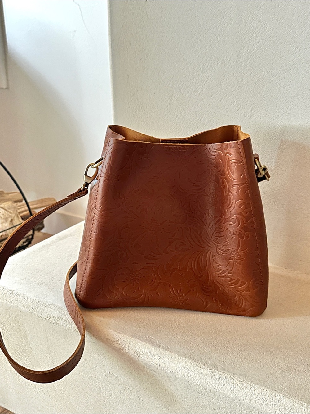BNWOT Portland Leather butterfly bag in meadow